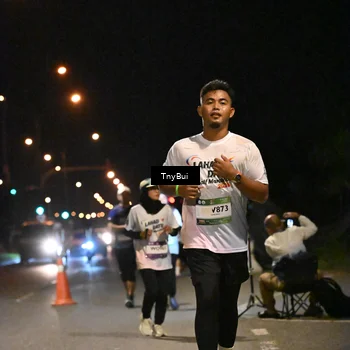 Runner Photo 7760624