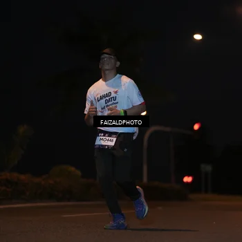 Runner Photo 7760634
