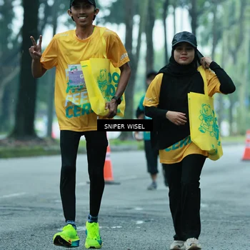 Runner Photo 7760644