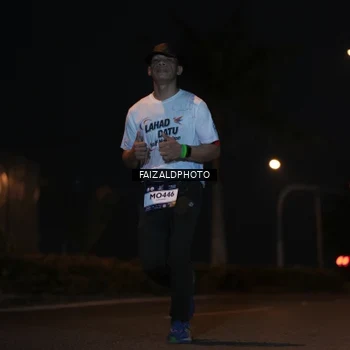 Runner Photo 7760659