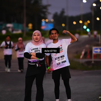 Runner Photo 7760665
