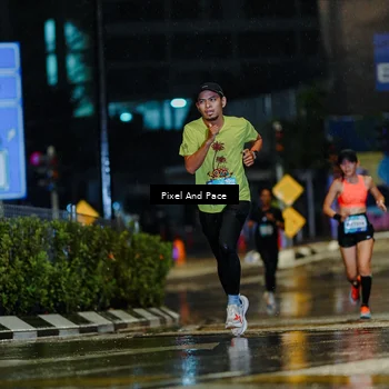 Runner Photo 7760671