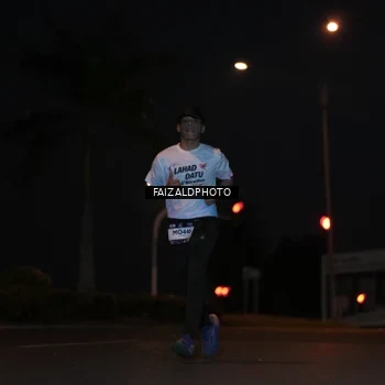 Runner Photo 7760690