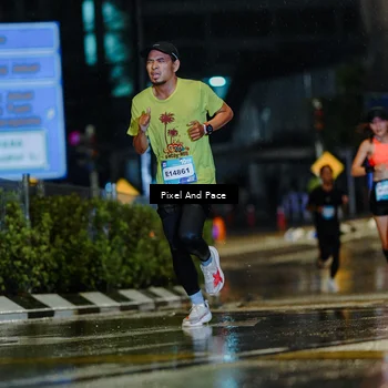 Runner Photo 7760720