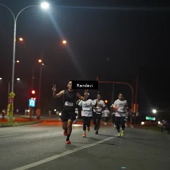 Runner Photo 7760724