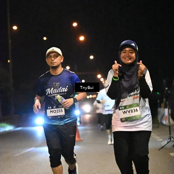 Runner Photo 7760732