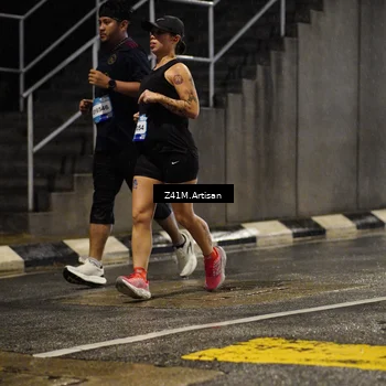 Runner Photo 7760734