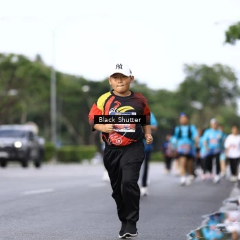 Runner Photo 7760739