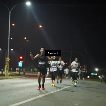 Runner Photo 7760775