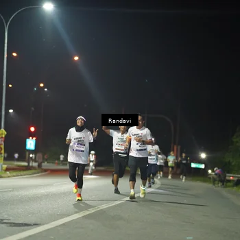 Runner Photo 7760782