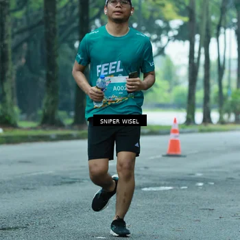 Runner Photo 7760825