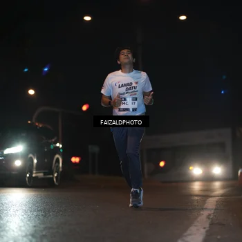 Runner Photo 7760842
