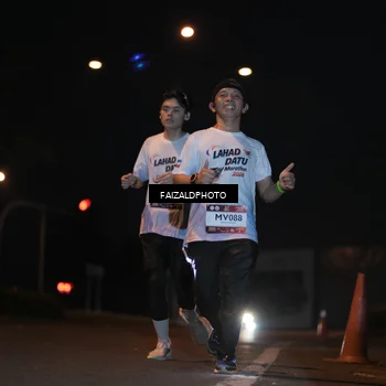 Runner Photo 7760942
