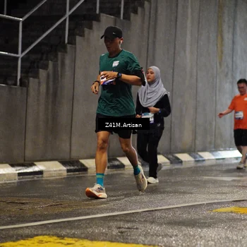 Runner Photo 7760964