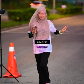 Runner Photo 7760976