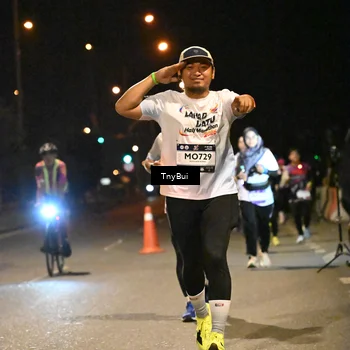 Runner Photo 7761017