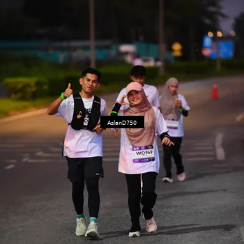 Runner Photo 7761018