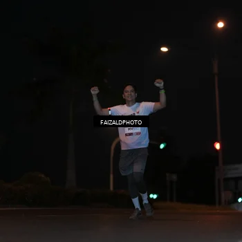 Runner Photo 7761019