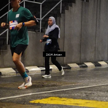 Runner Photo 7761020