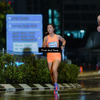 Runner Photo 7761047
