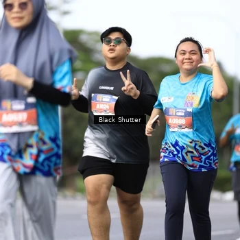 Runner Photo 7761055
