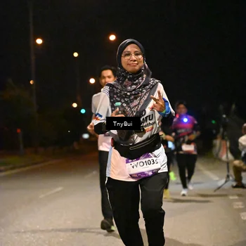 Runner Photo 7761059