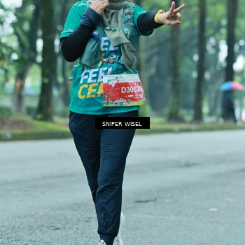 Runner Photo 7761062