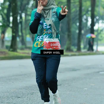 Runner Photo 7761086
