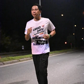 Runner Photo 7761088