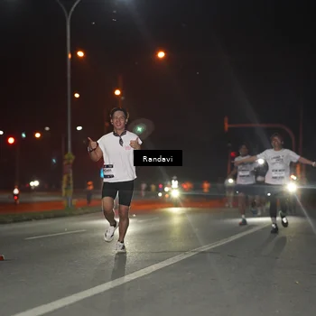 Runner Photo 7761095