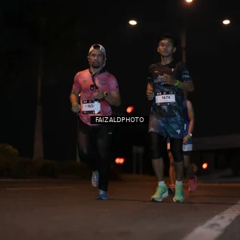 Runner Photo 7761118