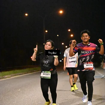 Runner Photo 7761119
