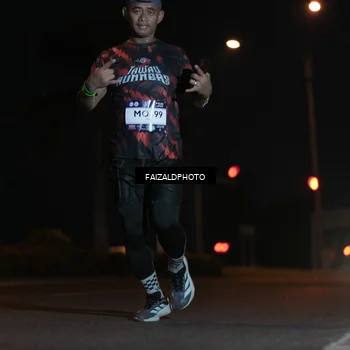 Runner Photo 7761120