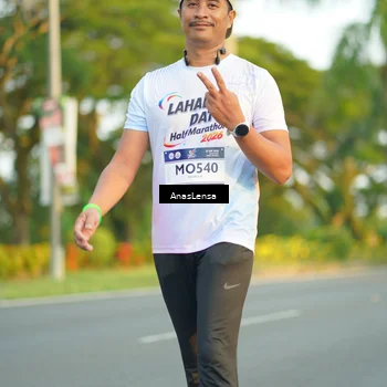 Runner Photo 7761126
