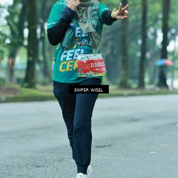Runner Photo 7761129
