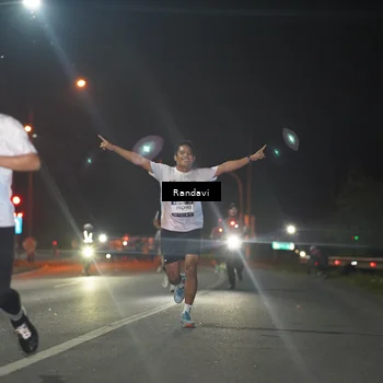 Runner Photo 7761140