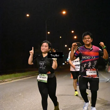 Runner Photo 7761154