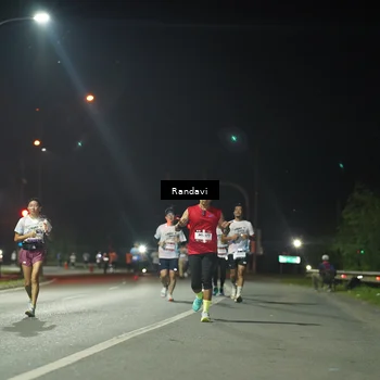 Runner Photo 7761188