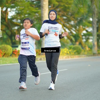 Runner Photo 7761225