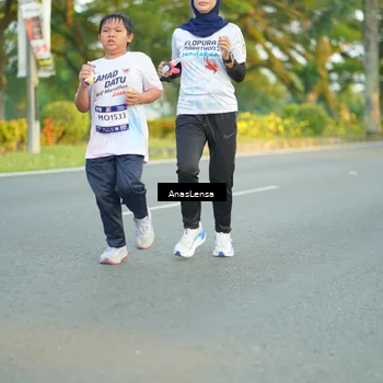 Runner Photo 7761230