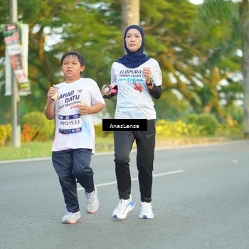 Runner Photo 7761239