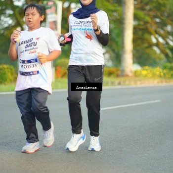 Runner Photo 7761248