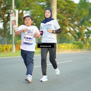Runner Photo 7761250