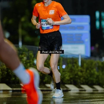 Runner Photo 7761257