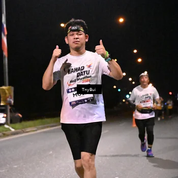 Runner Photo 7761260