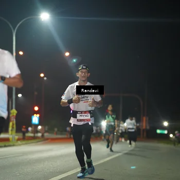 Runner Photo 7761287