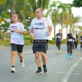 Runner Photo 7761307