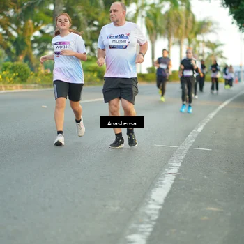 Runner Photo 7761308