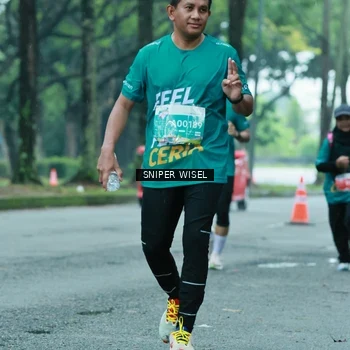 Runner Photo 7761325
