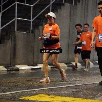 Runner Photo 7761339